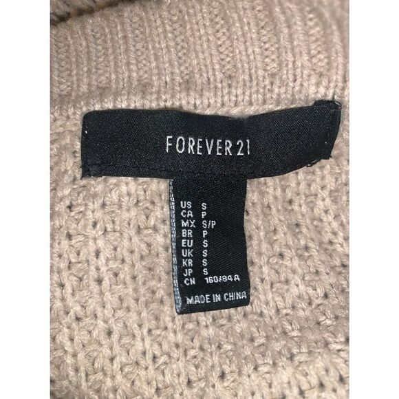 Forever 21 Sweater  - Picture 6 of 7